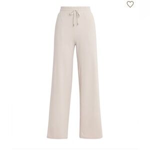 VUORI DreamKnit Halo Essentials Sweatpants in Small